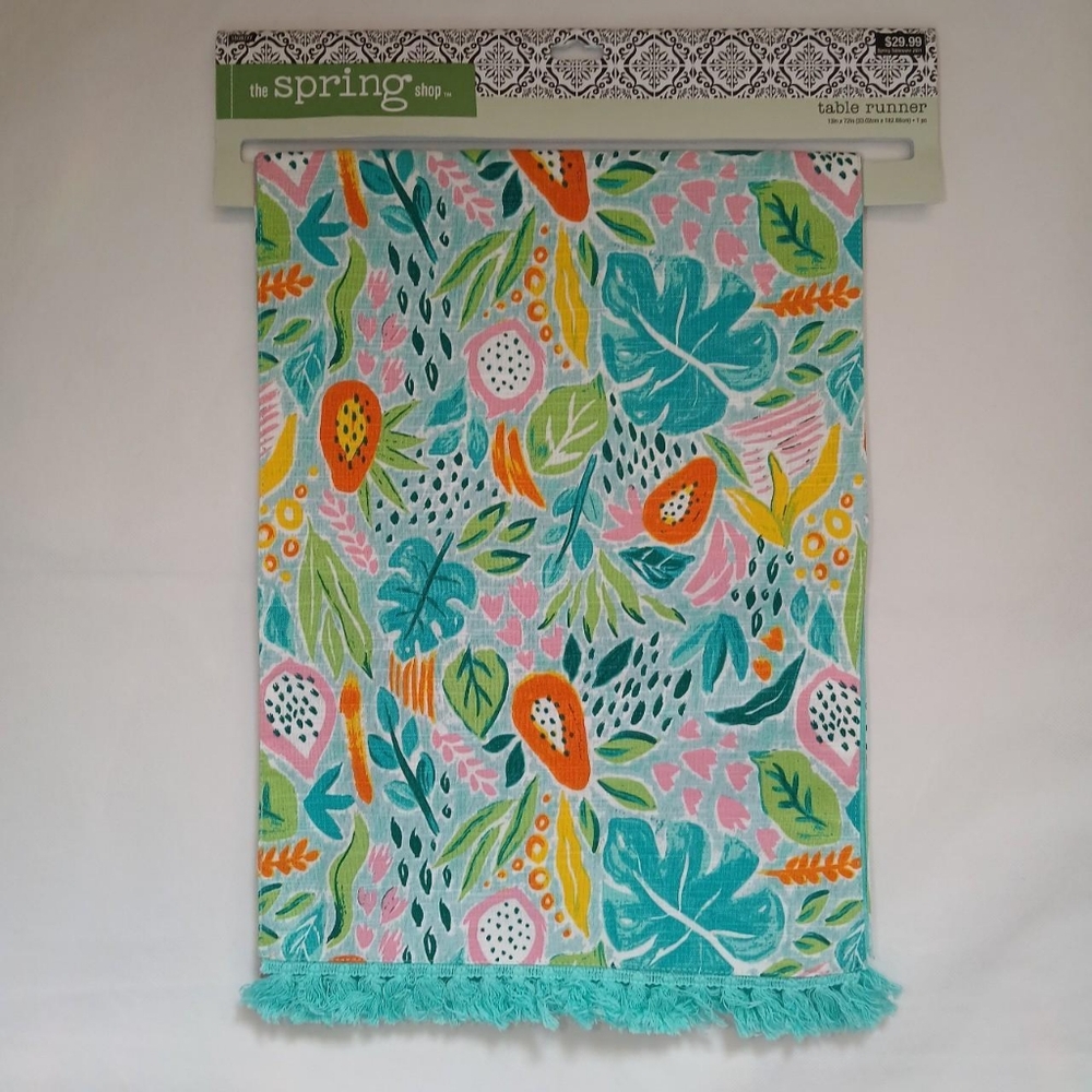 NWT Hobby Lobby Tropical Print Table Runner 13 x 72 Inches